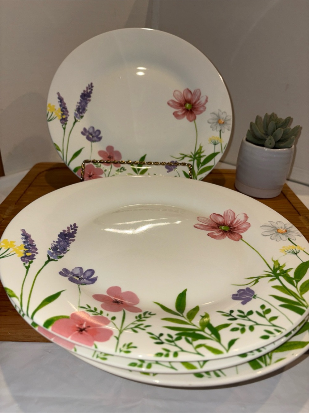 Royal Norfolk Pink Set of 4 Purple & Green Floral Porcelain Dinner Plates